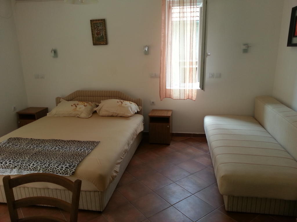 Apartments Montenegro Risan Cuckovic Oda fotoğraf